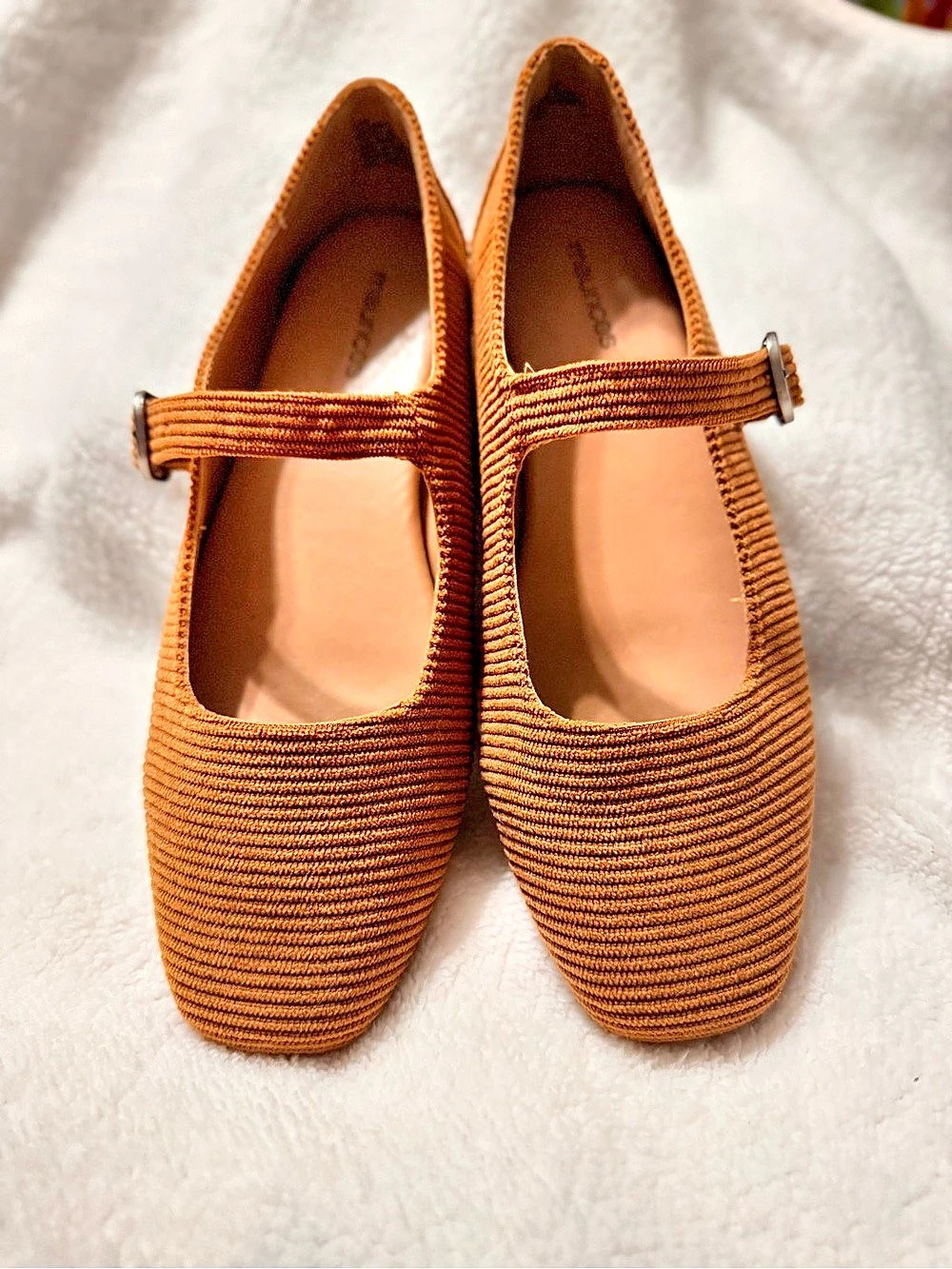 maurices corduroy Mary Jane Flats in Brown Like New sz 8 1/2